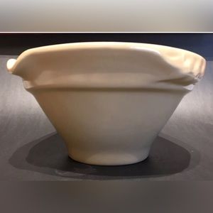 REAL Kitchen Yellow Ware Medium Mixing Bowl pour Spout